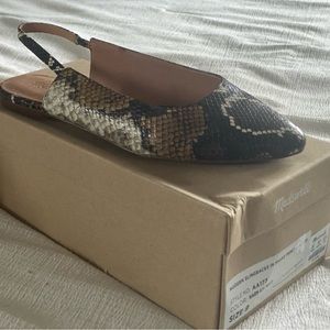 Madewell woman’s flats
